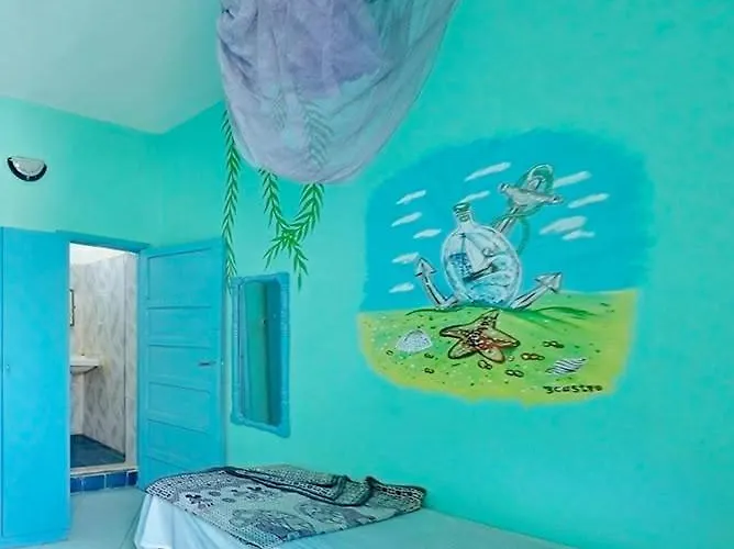 Blue Bird فندق *