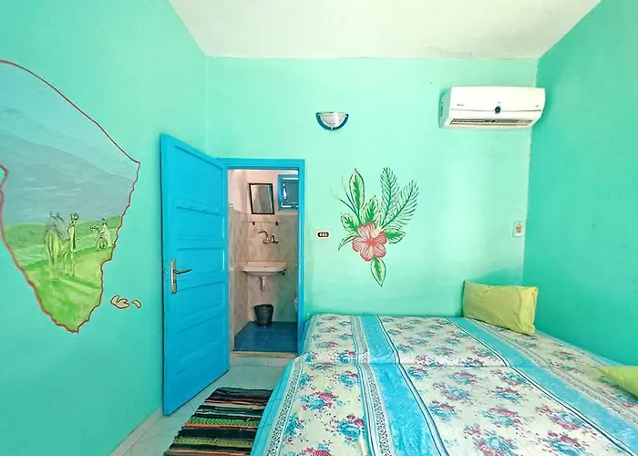 Blue Bird فندق نويبع