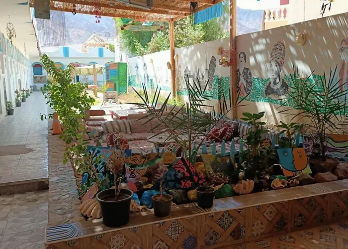 Blue Bird فندق نويبع